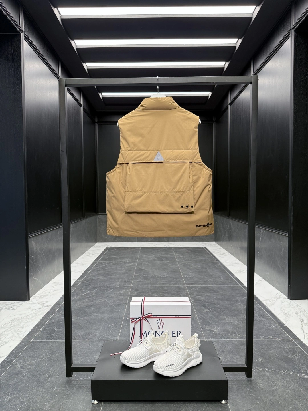 wg.luxury- 7o9385r Down jacket item:E-F190I0111